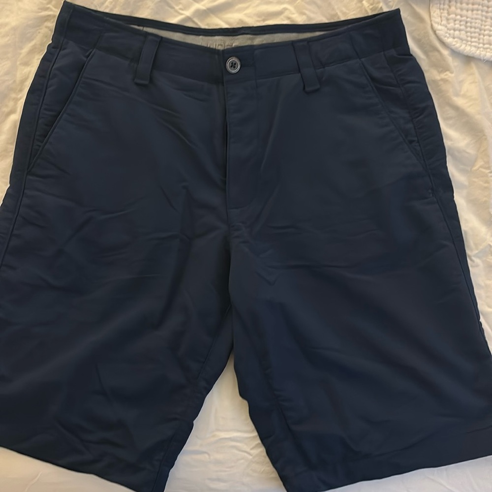 Size 34 Under Armour shorts